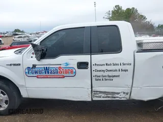 2014 Ford F-150 XL with VIN 1FTFX1CFXEFC62401, listed as a IAAI auction lot 41525607 with 138,459 mi miles. Bid and sale history available at carsss.com. Image 15.