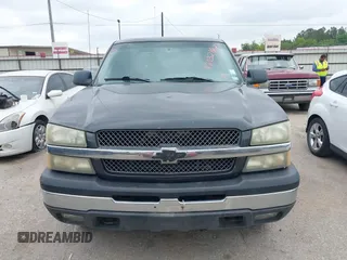 2003 Chevrolet Avalanche with VIN 3GNEK13TX3G311583, listed as a IAAI auction lot 42032187 with 301,008 mi miles. Bid and sale history available at carsss.com. Image 6.