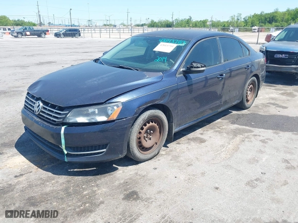 2014 Volkswagen Passat Wolfsburg Ed with VIN 1VWAS7A34EC032338, listed as a IAAI auction lot 42013753 with 116,168 mi miles. Bid and sale history available at carsss.com. Image 2.