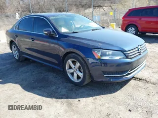 2015 Volkswagen Passat 1.8T SE w/Sunroof & Nav with VIN 1VWBT7A3XFC022139, listed as a IAAI auction lot 41967657 with 74,347 mi miles. Bid and sale history available at carsss.com. Image 1.