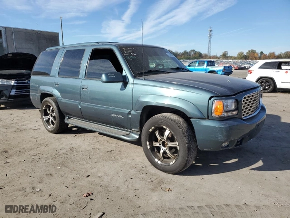 1999 GMC Denali with VIN 1GKEK13R3XR908307, listed as a Copart auction lot 78595094 with 138,098 mi miles and Salvage Title. Bid and sale history available at carsss.com. Image 4.
