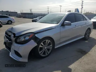 2016 Mercedes-Benz E 350 Sport with VIN WDDHF5KB6GB251770, listed as a Copart auction lot 53671275 with 118,704 mi miles and Salvage title. Bid and sale history available at DreamBid. Image 1.