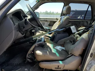 2001 Toyota 4Runner SR5 z VIN JT3GN86R610214954, wystawiony jako Copart lot #56042545 z przebiegiem 240 167 mil mil oraz Czysty tytuł • Clean title. Historia ofert i sprzedaży dostępna na DreamBid. Obrazek 7.