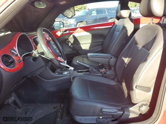 2012 Volkswagen Beetle 2.5L w/Sun/Sound/Nav PZEV with VIN 3VWJP7AT4CM664608, listed as a Copart auction lot 86560364 with 109,106 mi miles and Salvage Title. Bid and sale history available at carsss.com. Image 7.