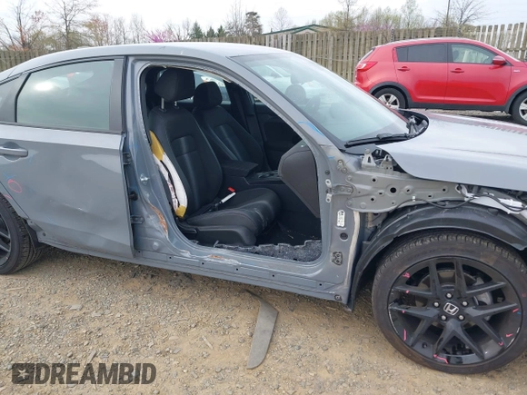 2025 Honda Civic Sport z VIN 19XFL2H81SE012353, wystawiony jako IAAI lot #41934245 z przebiegiem 8873 mil mil oraz . Historia ofert i sprzedaży dostępna na DreamBid. Obrazek 6.