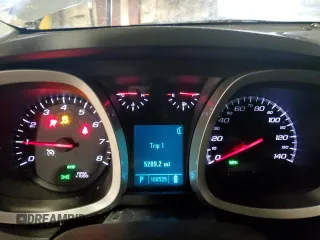 2010 Chevrolet Equinox LTZ z VIN 2CNALFEW5A6272334, wystawiony jako Copart lot #45674335 z przebiegiem 106 525 mil mil oraz Szkoda całkowita • Salvage title. Historia ofert i sprzedaży dostępna na DreamBid. Obrazek 9.