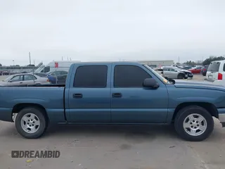 2006 Chevrolet Silverado 1500 LT1 with VIN 2GCEK13Z961322732, listed as a IAAI auction lot 41569252 with 306,896 mi miles. Bid and sale history available at carsss.com. Image 14.