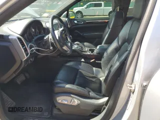 2018 Porsche Cayenne with VIN WP1AA2A22JKA06822, listed as a Copart auction lot 63078125 with 48,446 mi miles and Clean title. Bid and sale history available at DreamBid. Image 7.