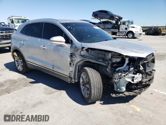 2019 Lincoln MKC Select with VIN 5LMCJ2C92KUL42764, listed as a Copart auction lot 49301285 with 68,132 mi miles and Salvage Title. Bid and sale history available at carsss.com. Image 4.