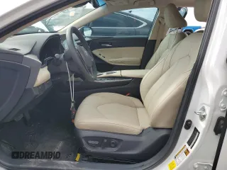 2022 Toyota Avalon XLE z VIN 4T1JZ1FB0NU086057, wystawiony jako Copart lot #56492205 z przebiegiem 22 869 mil mil oraz Szkoda całkowita • Salvage title. Historia ofert i sprzedaży dostępna na DreamBid. Obrazek 7.