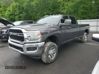2024 Ram 2500 Tradesman z VIN 3C6UR5HL9RG103078, wystawiony jako Copart lot #57224245 z przebiegiem 24 156 mil mil oraz Czysty tytuł • Clean title. Historia ofert i sprzedaży dostępna na DreamBid. Obrazek 1.