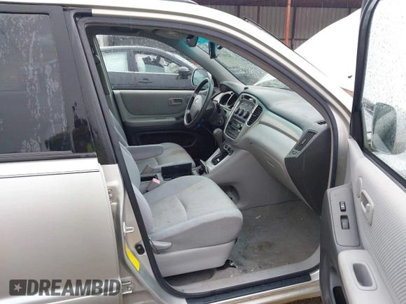 2007 Toyota Highlander Hybrid with VIN JTEGW21A270020336, listed as a IAAI auction lot 42101720 with 206,279 mi miles. Bid and sale history available at carsss.com. Image 5.