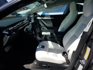 2023 Tesla Model 3 Performance z VIN 5YJ3E1EC2PF673505, wystawiony jako Copart lot #51285665 z przebiegiem 12 019 mil mil oraz Szkoda całkowita • Salvage title. Historia ofert i sprzedaży dostępna na DreamBid. Obrazek 7.