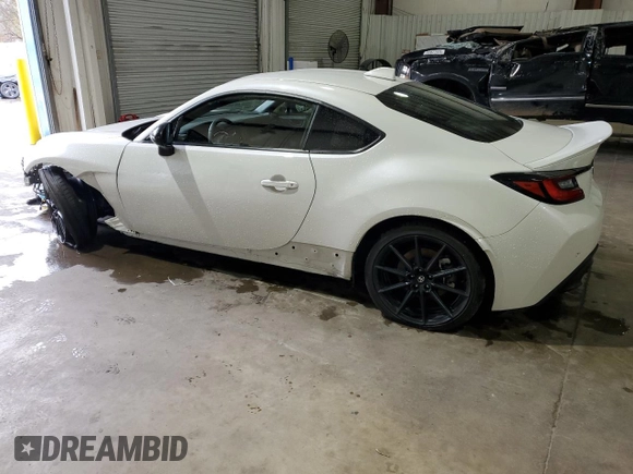 2024 Toyota 86 Premium with VIN JF1ZNBE1XR8755702, listed as a Copart auction lot 45182635 with 9,214 mi miles and Salvage Title. Bid and sale history available at DreamBid. Image 2.