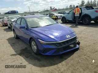 2024 Hyundai Elantra SE z VIN KMHLL4DGXRU654573, wystawiony jako Copart lot #54004355 z przebiegiem 10 453 mil mil oraz Szkoda całkowita • Salvage title. Historia ofert i sprzedaży dostępna na DreamBid. Obrazek 14.