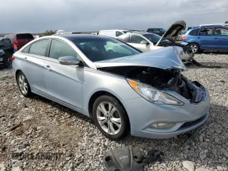 2013 Hyundai Sonata Limited with VIN 5NPEC4AC6DH794721, listed as a Copart auction lot 53328475 with 234,695 mi miles and Salvage Title. Bid and sale history available at carsss.com. Image 4.