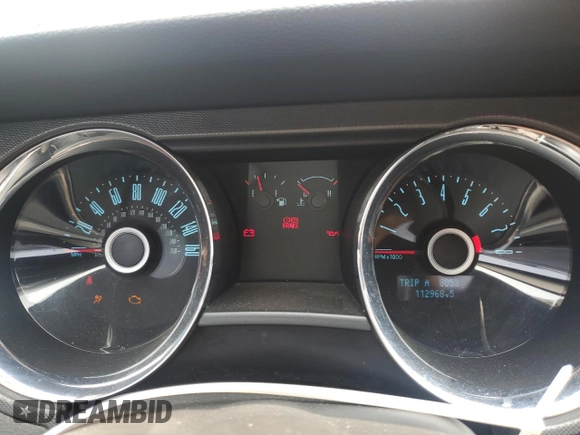 2014 Ford Mustang V6 z VIN 1ZVBP8AM4E5280646, wystawiony jako Copart lot #57615295 z przebiegiem 112 968 mil mil oraz Szkoda całkowita • Salvage title. Historia ofert i sprzedaży dostępna na DreamBid. Obrazek 9.