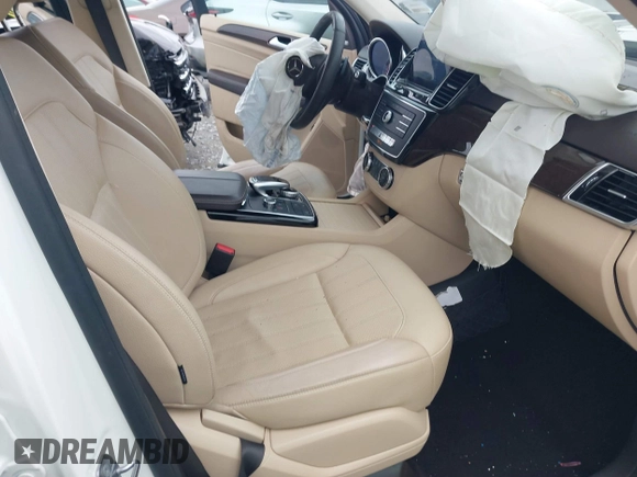 2019 Mercedes-Benz GLE 400 with VIN 4JGDA5GB0KB210149, listed as a IAAI auction lot 41252945 with 72,724 mi miles and . Bid and sale history available at DreamBid. Image 5.
