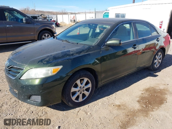 2011 Toyota Camry LE z VIN 4T4BF3EK5BR107738, wystawiony jako IAAI lot #41477614 z przebiegiem 154 464 mil mil oraz . Historia ofert i sprzedaży dostępna na DreamBid. Obrazek 2.