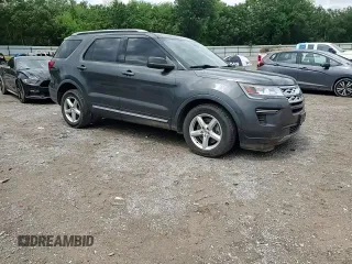 2018 Ford Explorer XLT z VIN 1FM5K7D80JGC54417, wystawiony jako Copart lot #54900345 z przebiegiem 84 896 mil mil oraz Szkoda całkowita • Salvage title. Historia ofert i sprzedaży dostępna na DreamBid. Obrazek 14.