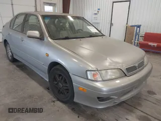 2000 Infiniti G20 Luxury z VIN JNKCP11A1YT311399, wystawiony jako IAAI lot #41981128 z przebiegiem 219 637 mil mil oraz . Historia ofert i sprzedaży dostępna na DreamBid. Obrazek 1.
