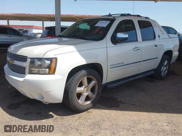 2013 Chevrolet Avalanche LTZ с VIN 3GNTKGE75DG144464, выставлен на аукционе IAAI как лот 42502256 с пробегом 116 237 миль миль и . История ставок и продаж доступна на DreamBid. Изображение 2.