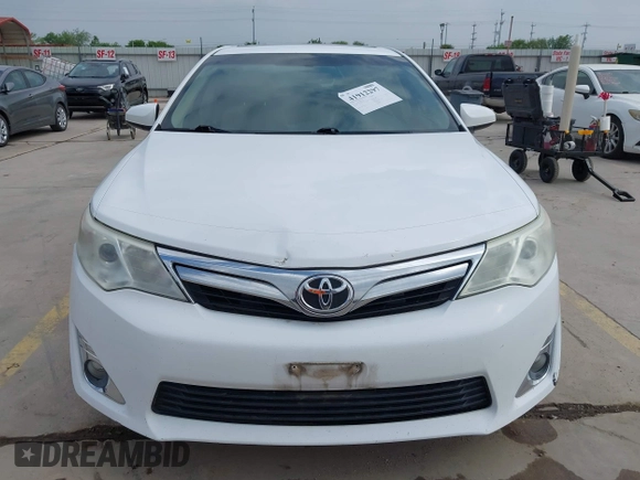 2014 Toyota Camry SE with VIN 4T1BK1FK5EU551196, listed as a IAAI auction lot 41912297 with 104,445 mi miles. Bid and sale history available at carsss.com. Image 12.