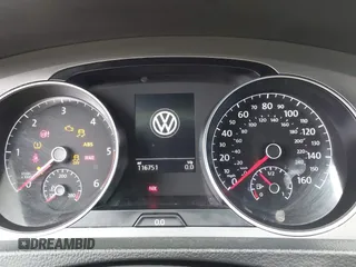 2015 Volkswagen Golf SportWagen TDI SE with VIN 3VWFA7AU8FM507037, listed as a IAAI auction lot 41491550 with 116,751 mi miles. Bid and sale history available at carsss.com. Image 7.