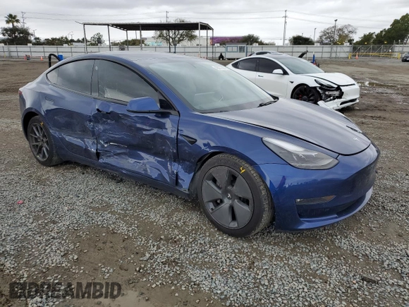 2021 Tesla Model 3 Long Range z VIN 5YJ3E1EB4MF876849, wystawiony jako Copart lot #48927385 z przebiegiem 32 163 mil mil oraz Szkoda całkowita • Salvage title. Historia ofert i sprzedaży dostępna na DreamBid. Obrazek 4.