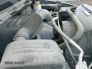 2018 Ram 1500 Express z VIN 1C6RR7KT4JS147562, wystawiony jako IAAI lot #42129188 z przebiegiem 125 332 mil mil oraz . Historia ofert i sprzedaży dostępna na DreamBid. Obrazek 19.