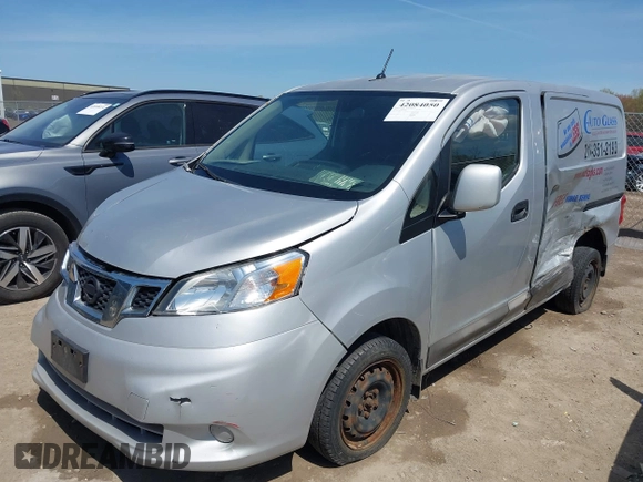 2015 Nissan NV200 SV with VIN 3N6CM0KN1FK716429, listed as a IAAI auction lot 42084050 with 154,913 mi miles and . Bid and sale history available at carsss.com. Image 17.