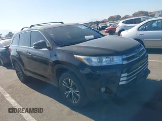 2018 Toyota Highlander LE z VIN 5TDZZRFH5JS266501, wystawiony jako IAAI lot #41209838 z przebiegiem 99 340 mil mil oraz . Historia ofert i sprzedaży dostępna na DreamBid. Obrazek 1.