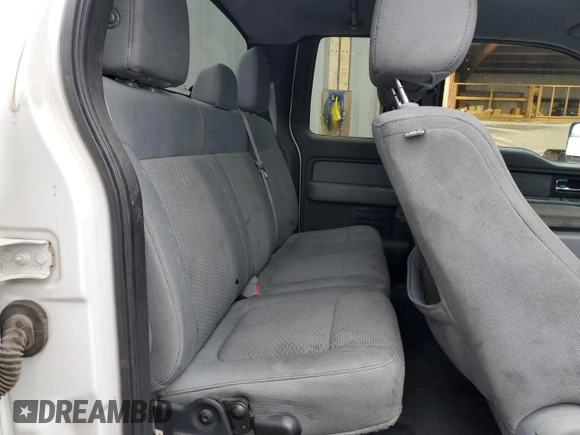 2014 Ford F-150 XL with VIN 1FTFX1EF2EFC92988, listed as a Copart auction lot 44261055 with 235,903 mi miles and Salvage title. Bid and sale history available at DreamBid. Image 10.