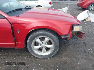 2001 Ford Mustang Standard z VIN 1FAFP40451F185277, wystawiony jako IAAI lot #42186086 z przebiegiem 170 430 mil mil oraz . Historia ofert i sprzedaży dostępna na DreamBid. Obrazek 14.