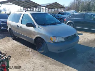 2003 Toyota Sienna LE with VIN 4T3ZF13C03U524122, listed as a IAAI auction lot 41655361 with 216,256 mi miles. Bid and sale history available at carsss.com. Image 1.