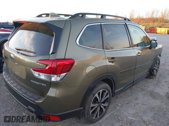 2022 Subaru Forester Limited with VIN JF2SKAPC2NH415436, listed as a IAAI auction lot 40855122 with 13,319 mi miles. Bid and sale history available at carsss.com. Image 4.