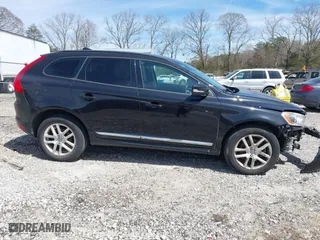 2017 Volvo XC60 with VIN YV440MDJ5H2077536, listed as a IAAI auction lot 41843564 with 161,947 mi miles. Bid and sale history available at carsss.com. Image 14.
