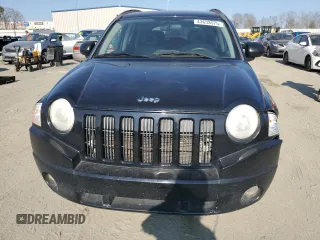 2007 Jeep Compass Sport with VIN 1J8FF47W07D217117, listed as a Copart auction lot 43633575 with 131,936 mi miles and Salvage Title. Bid and sale history available at carsss.com. Image 5.
