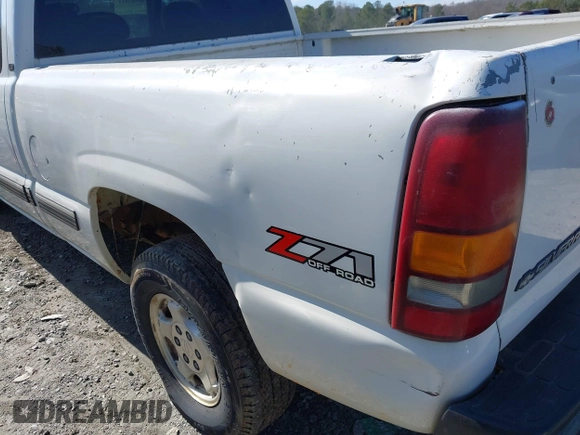 2002 Chevrolet Silverado 1500 LT with VIN 2GCEK19T321373124, listed as a IAAI auction lot 41502812 with 161,773 mi miles. Bid and sale history available at carsss.com. Image 15.