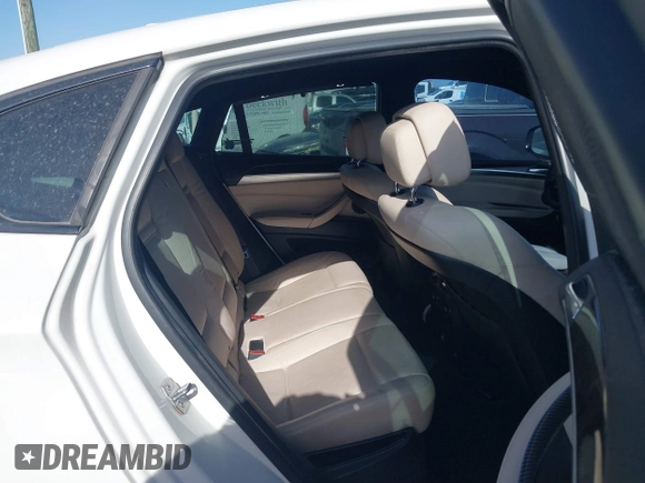 2014 BMW X6 xDrive35i z VIN 5UXFG2C5XE0C44062, wystawiony jako IAAI lot #41848304 z przebiegiem 154 683 mil mil oraz . Historia ofert i sprzedaży dostępna na DreamBid. Obrazek 8.