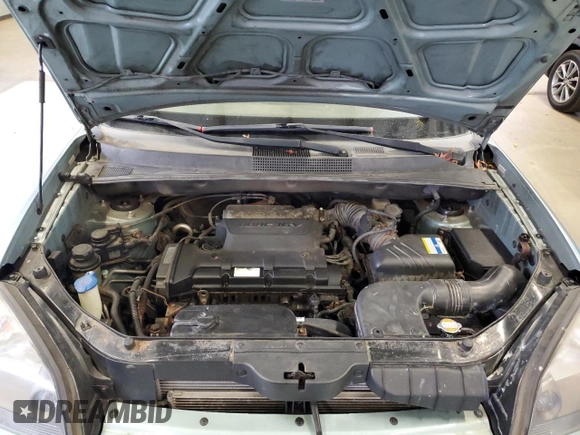 2008 Hyundai Tucson GLS with VIN KM8JM12B88U910525, listed as a Copart auction lot 77830274 with 246,655 mi miles and Clean Title. Bid and sale history available at carsss.com. Image 12.