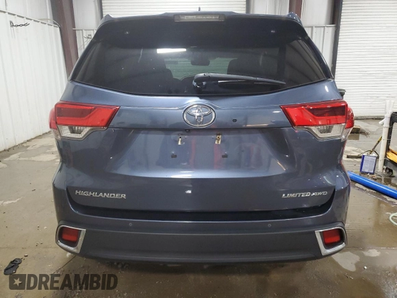 2017 Toyota Highlander Limited z VIN 5TDDZRFH4HS459601, wystawiony jako Copart lot #60559765 z przebiegiem 57 330 mil mil oraz Szkoda całkowita • Salvage title. Historia ofert i sprzedaży dostępna na DreamBid. Obrazek 6.