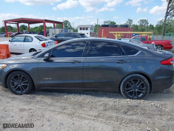2018 Ford Fusion Hybrid SE with VIN 3FA6P0LUXJR119735, listed as a IAAI auction lot 41772187 with NaN miles. Bid and sale history available at carsss.com. Image 14.