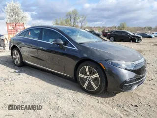 2022 Mercedes-Benz EQS 450+ z VIN W1KCG2DB2NA011816, wystawiony jako Copart lot #51116985 z przebiegiem Nie podano mil oraz Szkoda całkowita • Salvage title. Historia ofert i sprzedaży dostępna na DreamBid. Obrazek 4.