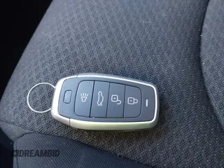 2017 Kia Optima z VIN KNAGT4LE0H5010561, wystawiony jako IAAI lot #41623263 z przebiegiem 80 442 mil mil oraz . Historia ofert i sprzedaży dostępna na DreamBid. Obrazek 11.