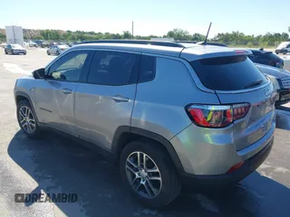 2019 Jeep Compass Altitude with VIN 3C4NJCBB1KT819754, listed as a IAAI auction lot 42083019 with 79,949 mi miles and . Bid and sale history available at DreamBid. Image 3.