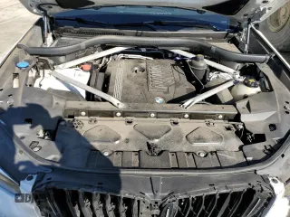 2021 BMW X5 xDrive40i z VIN 5UXCR6C06M9E05607, wystawiony jako Copart lot #52524425 z przebiegiem Nie podano mil oraz Szkoda całkowita • Salvage title. Historia ofert i sprzedaży dostępna na DreamBid. Obrazek 11.