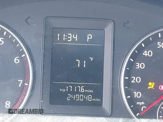 2010 Volkswagen Jetta SE with VIN 3VWRZ7AJ7AM116496, listed as a IAAI auction lot 42360075 with 249,048 mi miles and . Bid and sale history available at DreamBid. Image 15.