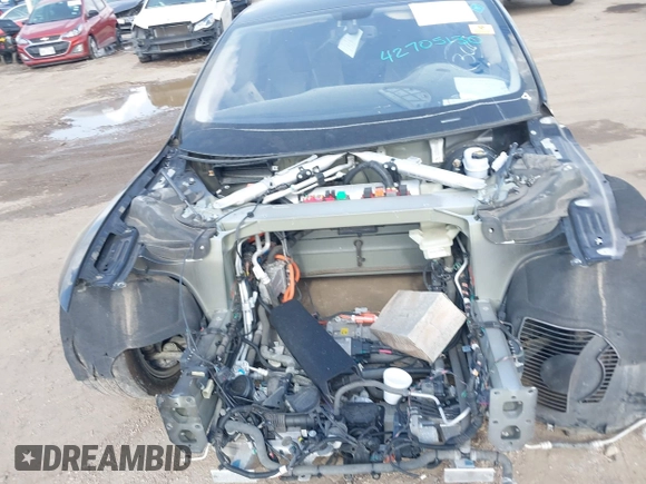 2013 Tesla Model S Performance с VIN 5YJSA1DP2DFP05411, выставлен на аукционе IAAI как лот 42705130 с пробегом Не указан миль и . История ставок и продаж доступна на DreamBid. Изображение 19.