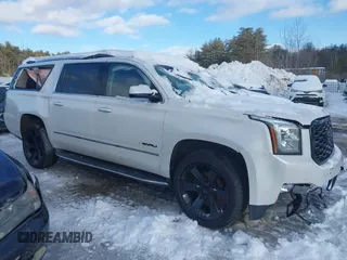 2020 GMC Yukon XL Denali with VIN 1GKS2HKJ3LR223239, listed as a IAAI auction lot 41606846 with 75,452 mi miles. Bid and sale history available at carsss.com. Image 14.